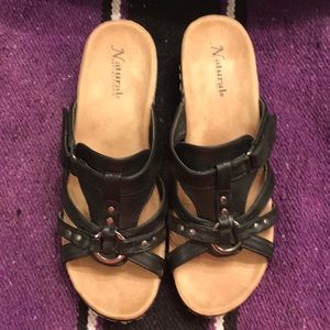 Natural reflections sandals